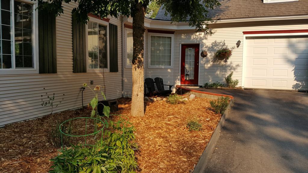 The Inn At The Ninth Hole Bed & Breakfast Salmon Arm Exterior foto