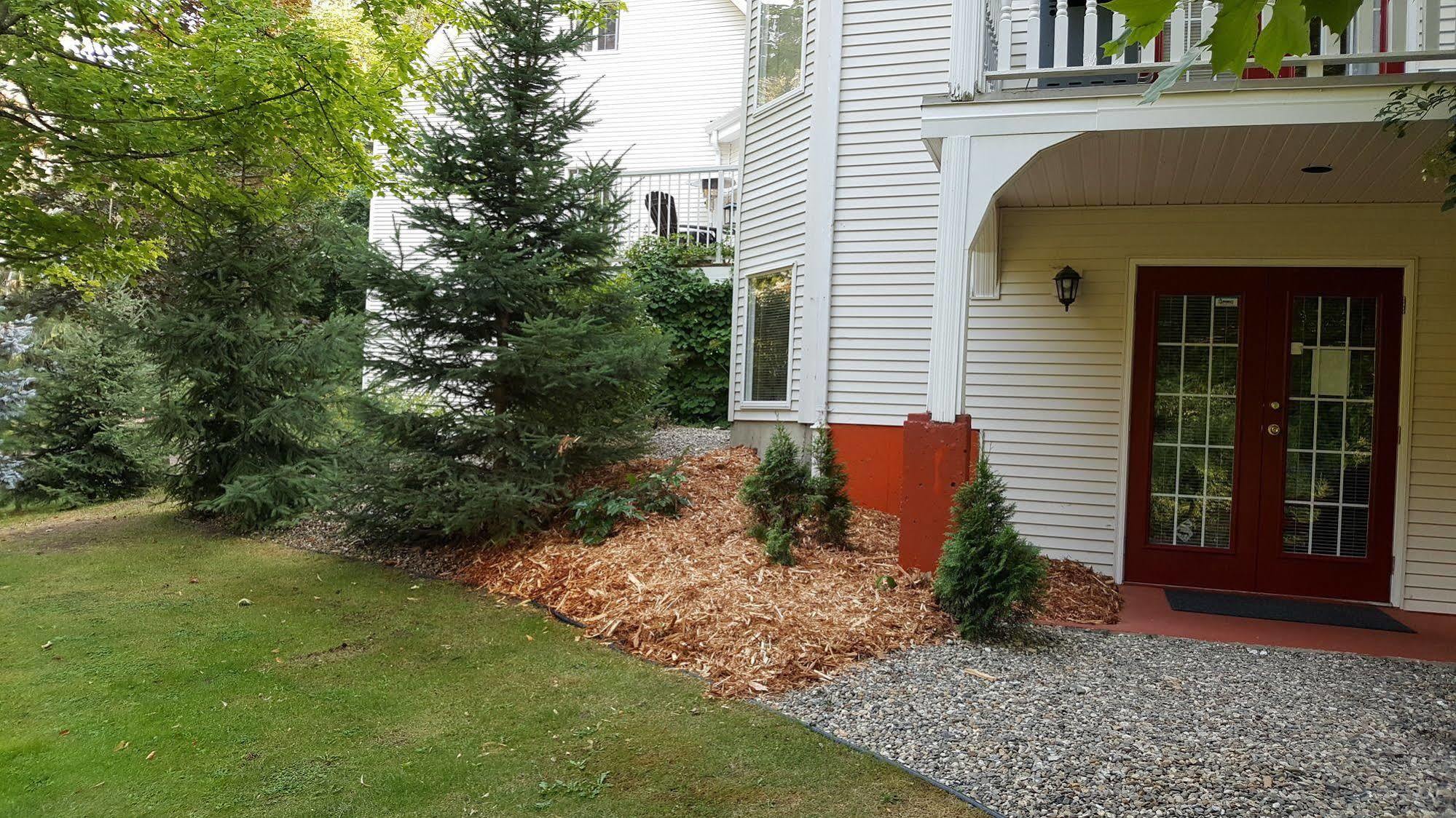 The Inn At The Ninth Hole Bed & Breakfast Salmon Arm Exterior foto